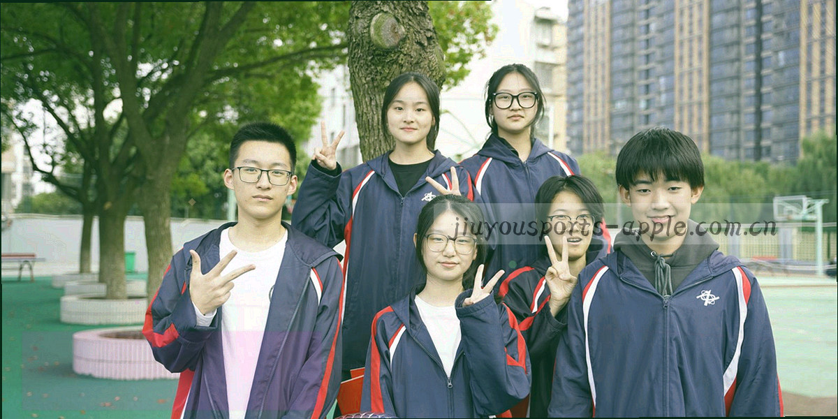 转播间指示灯与线缆交织的抽象纹理横图，冷色调光斑